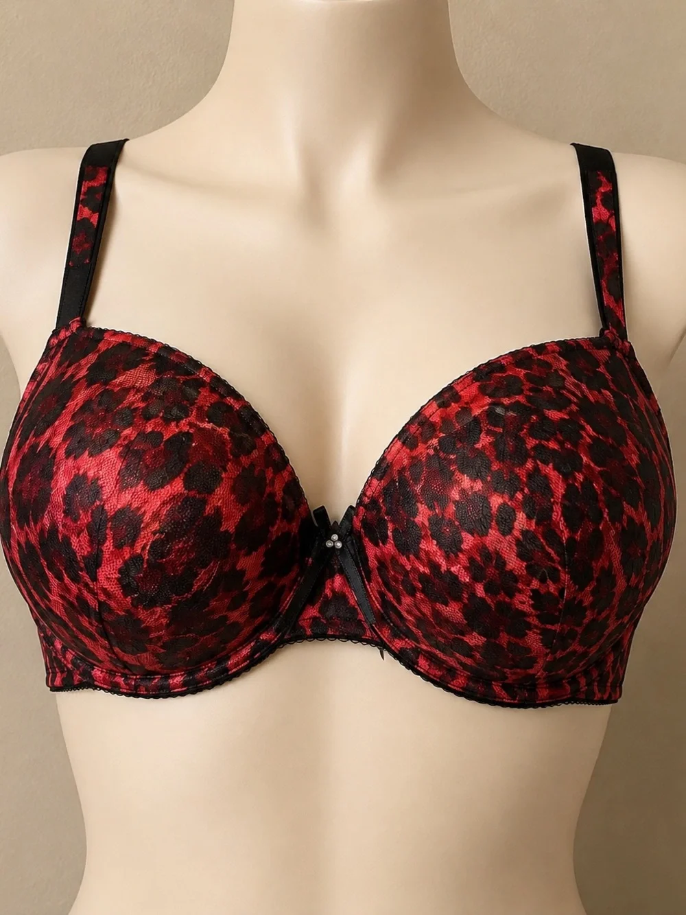 Wacoal Susan G. Komen 34D Underwire Bra NWOT Pink Ribbon Supportive